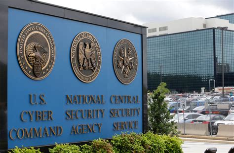 Former NSA worker pleads guilty to trying to sell US secrets to Russia